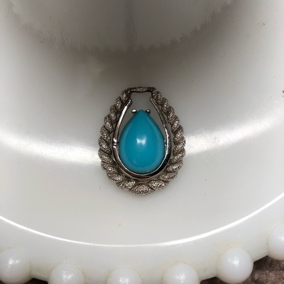 🔥4/$20 Bright turquoise blue tear drop pendant - Picture 3 of 3
